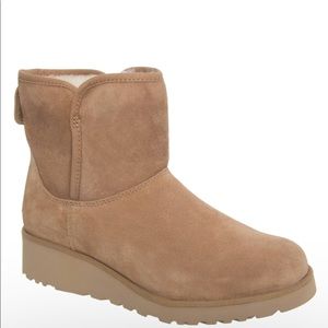 Grey condition UGG Kristin Boot - Chestnut